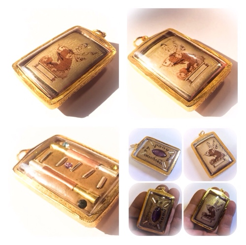The rear faces of each locket are slightly different and can differ from the images seen, weather, each lock it is guaranteed to be as attractive and well-made as any other.